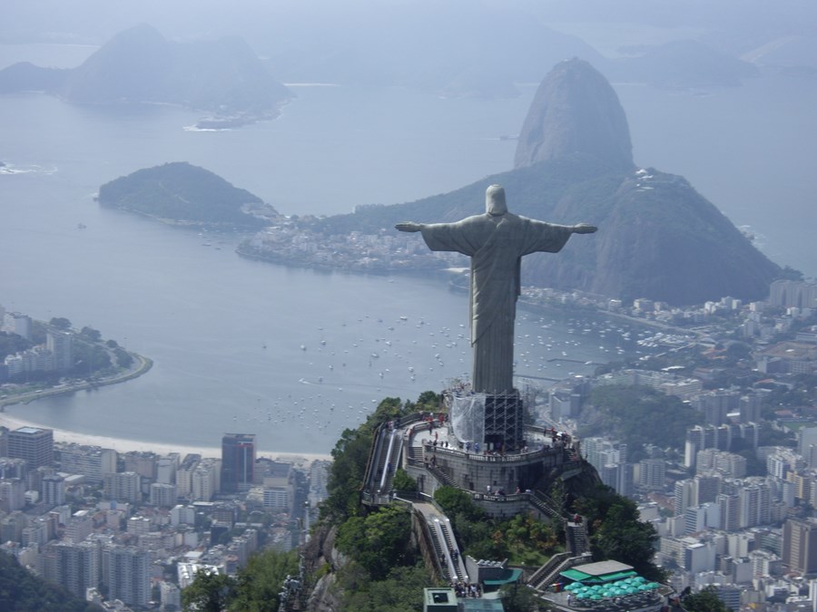 Brasilien hotas att förvandlas till en diktatur