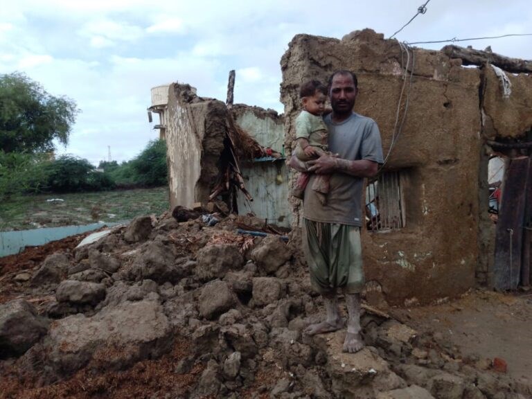 33 miljoner människor påverkas av översvämningarna. Foto: Caritas Pakistan