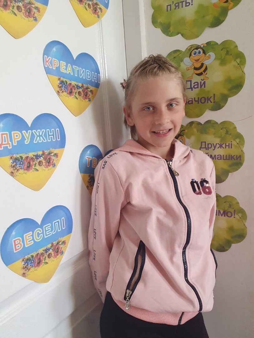 Ania var blyg och misstrodde nya människor. Nu mår hon bättre. Foto: Caritas Pidkamin.